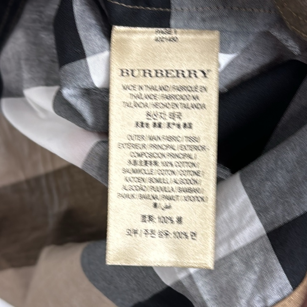 Burberry Plaid Print Cotton Mock Neck Blouse. Size US 4. - Picture 15 of 17